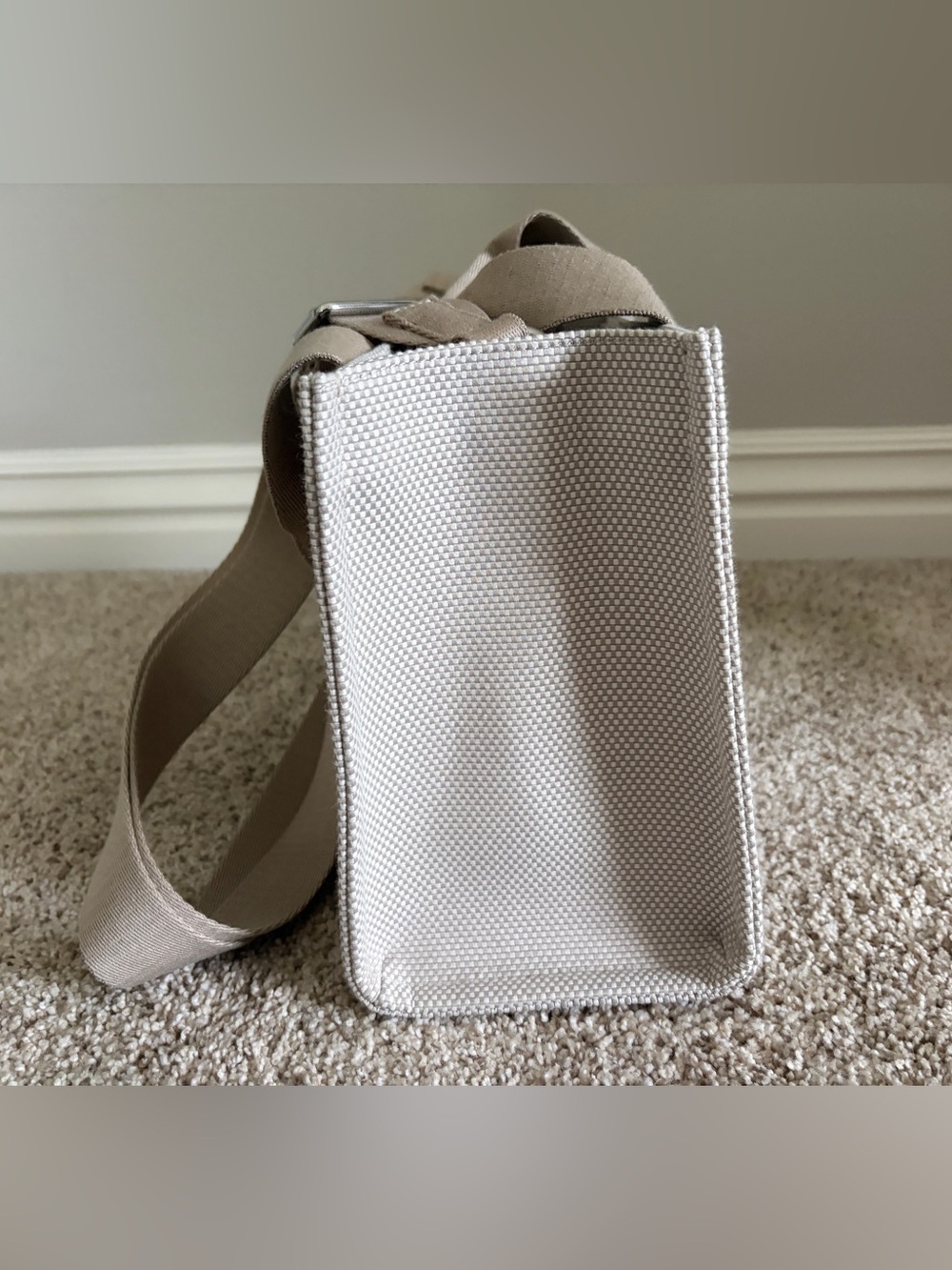 Lululemon Purse - Picture 11 of 15